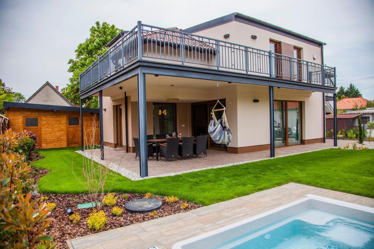 Vila Balaking Zamárdi Exteriér fotografie